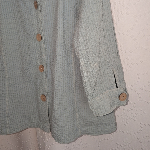 Focus Linen Blend Women's 3/4 Sleeve Button Up Top Large Light Blue Crinkle GUC - Picture 2 of 6